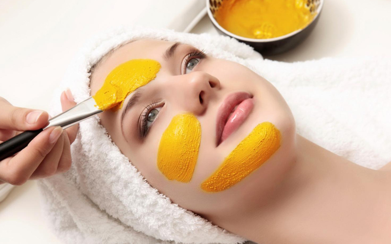 Điều trị viêm da mụn với nghệ